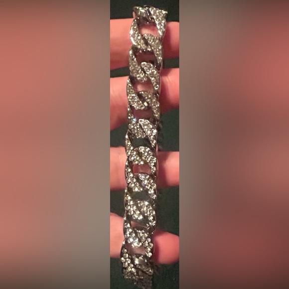 Silver Chain Necklace With Clear Rhinestones - Picture 5 of 8